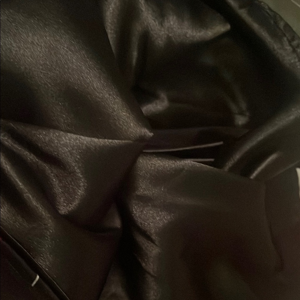 Elegant Black and Pink Women's Skirt - Picture 7 of 7